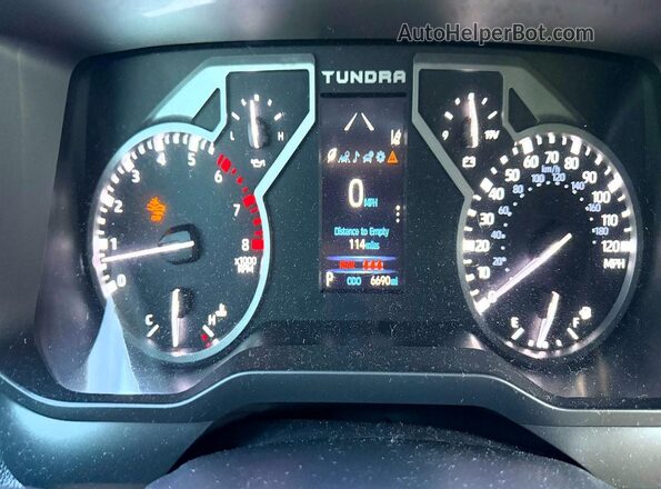 5TFKB5AB4TX052680 2026 TOYOTA TUNDRA Gray Dashboard view