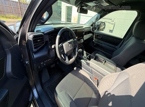 5TFKB5AB4TX052680 2026 TOYOTA TUNDRA Gray Rear interior view