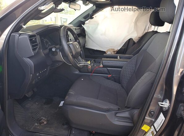 5TFKB5DB0SX323308 2025 TOYOTA TUNDRA Gray Widok wnętrza z przodu