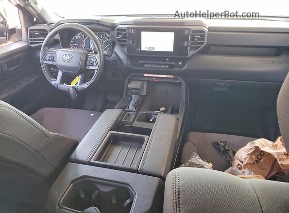 5TFKB5DB0SX323308 2025 TOYOTA TUNDRA Gray Widok deski rozdzielczej
