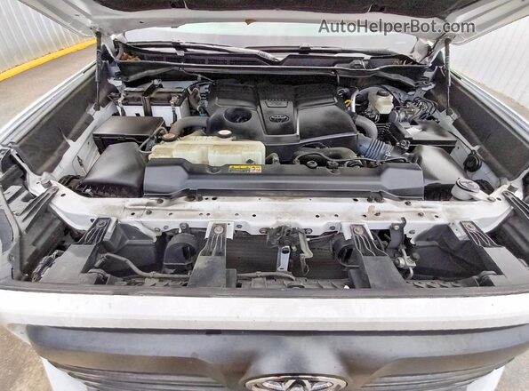 5TFLA5DA3NX032899 2022 TOYOTA TUNDRA White უკანა სალონის ხედი