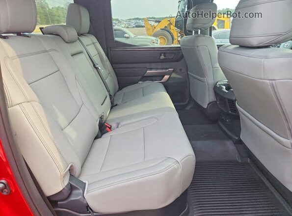 5TFLA5DB0TX391410 2026 TOYOTA TUNDRA Red უკანა სავარძლების ხედი