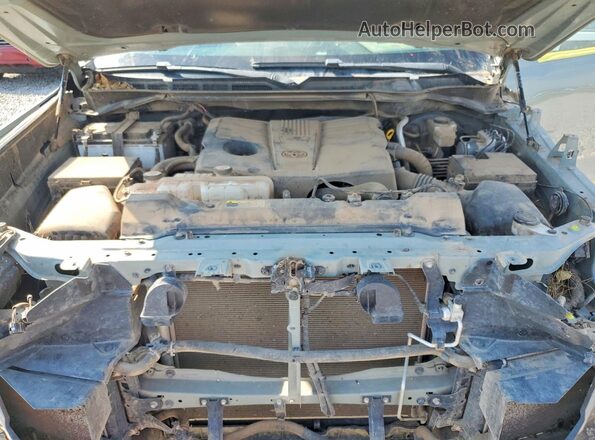 5TFLA5DB2NX045104 2022 TOYOTA TUNDRA Gray Widok wnętrza z tyłu