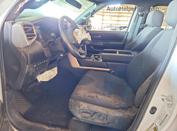 5TFLA5DB2TX424097 2026 TOYOTA TUNDRA Белый Вид салона спереди