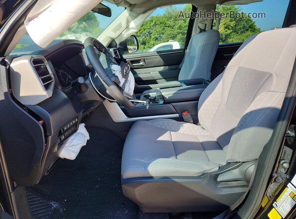 5TFLA5DB3RX174023 2024 TOYOTA TUNDRA Black Front interior view