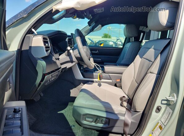 5TFLA5DB5TX343756 2026 TOYOTA TUNDRA Green Front interior view