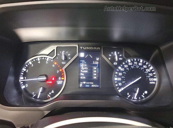 5TFLA5EC5TX051256 2026 TOYOTA TUNDRA Gray Սարքավորումների վահանակի տեսք
