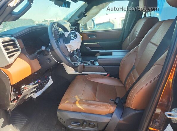 5TFMA5DB1SX268914 2025 TOYOTA TUNDRA Brown Front interior view