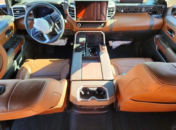 5TFMA5DB1SX268914 2025 TOYOTA TUNDRA Brown Dashboard view