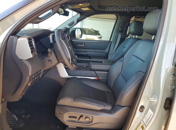 5TFNA5DB1TX418042 2026 TOYOTA TUNDRA Серый Вид салона спереди