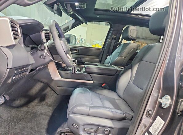 5TFNC5DB0TX117241 2026 TOYOTA TUNDRA Charcoal Widok wnętrza z przodu