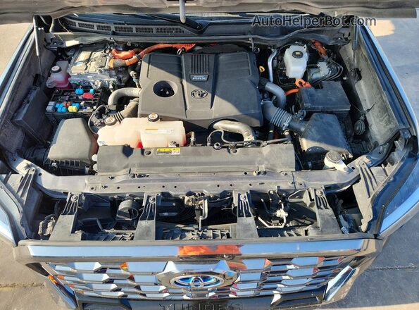 5TFNC5DB3RX047131 2024 TOYOTA TUNDRA Gray Vista interior trasera