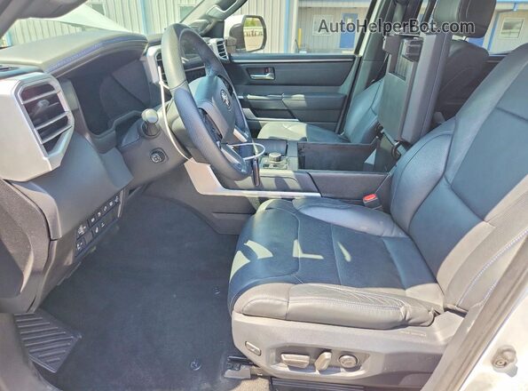 5TFNC5DB4SX092794 2025 TOYOTA TUNDRA White წინა სალონის ხედი
