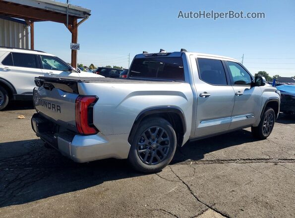 5TFNC5DB4TX132891 2026 TOYOTA TUNDRA Silver Trasero derecho