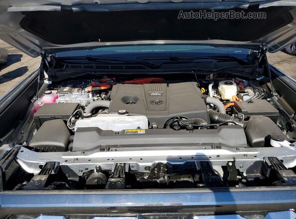 5TFNC5DB4TX132891 2026 TOYOTA TUNDRA Silver Vista interior trasera
