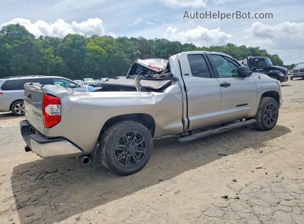 5TFRM5F10JX130040 2018 TOYOTA TUNDRA Серебряный Задняя правая четверть