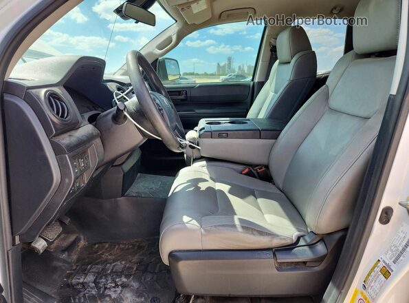 5TFRM5F16KX136121 2019 TOYOTA TUNDRA White Front interior view