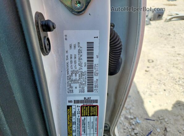5TFRM5F16KX136121 2019 TOYOTA TUNDRA White VIN sticker view