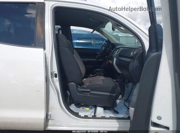 5TFRM5F16KX137558 2019 TOYOTA TUNDRA Белый Вид салона спереди