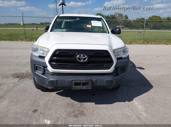 5TFRX5GN0HX087368 2017 TOYOTA TACOMA White Widok zestawu wskaźników