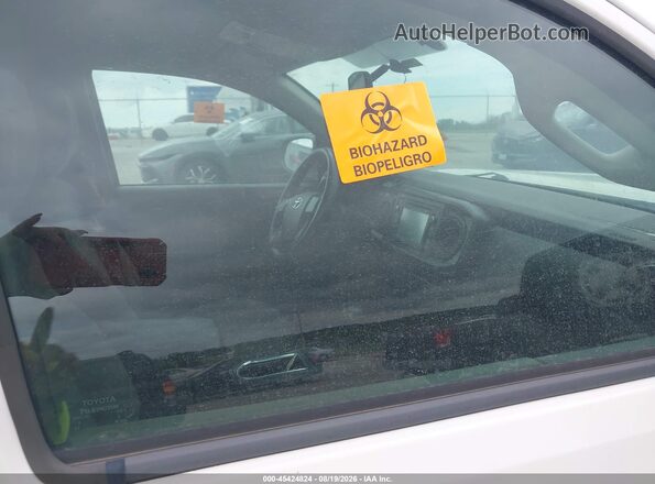 5TFRX5GN0HX087368 2017 TOYOTA TACOMA White Widok wnętrza z przodu