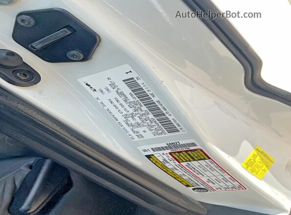 5TFRX5GN2HX098369 2017 TOYOTA TACOMA White უკანა სალონის ხედი
