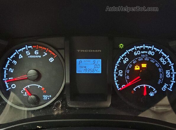 5TFRX5GN5GX069544 2016 TOYOTA TACOMA White Instrument cluster view