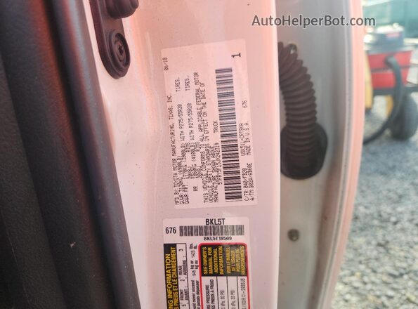 5TFRY5F15JX242319 2018 TOYOTA TUNDRA White Շարժիչի բաժամունքի տեսք