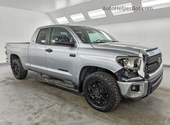 5TFRY5F17LX258833 2020 TOYOTA TUNDRA Silver Delantero derecho