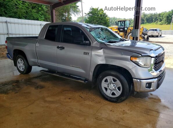 5TFRY5F18JX242136 2018 TOYOTA TUNDRA Серебряный Передняя правая четверть
