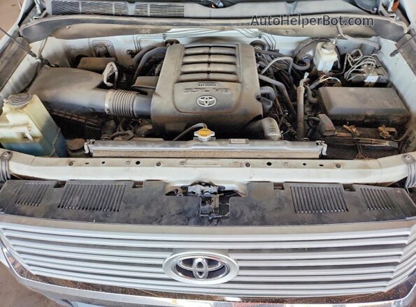 5TFSY5F15GX210111 2016 TOYOTA TUNDRA White Rear interior view