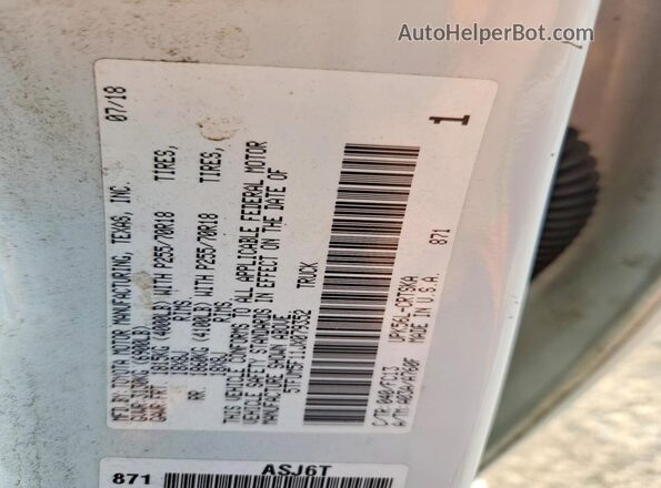 5TFUM5F11JX079352 2018 TOYOTA TUNDRA Белый Вид подкапотного пространства