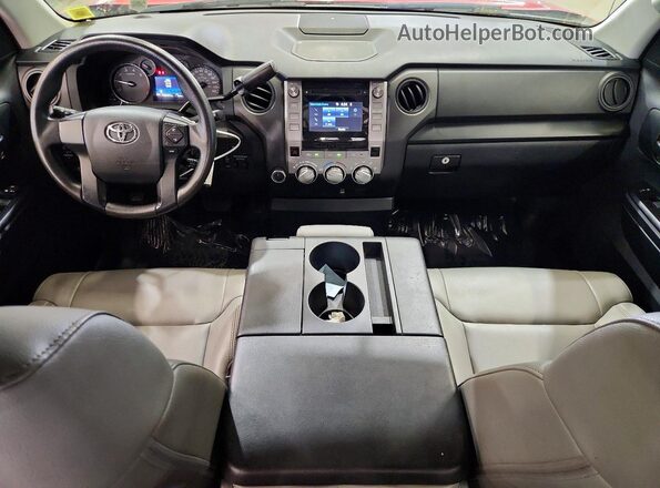 5TFUM5F12HX069441 2017 TOYOTA TUNDRA Красный Вид панели приборов