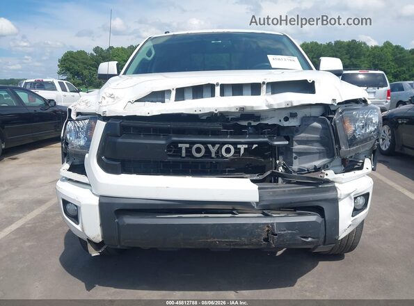 5TFUW5F19GX517585 2016 TOYOTA TUNDRA White Front view