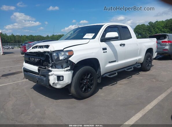5TFUW5F19GX517585 2016 TOYOTA TUNDRA White Front left