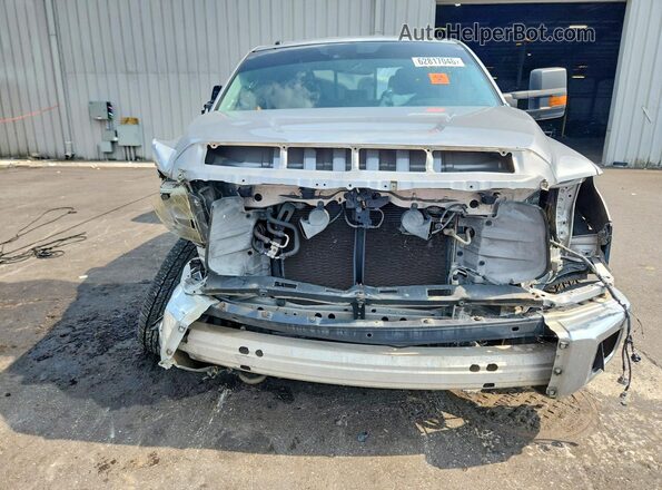 5TFUY5F14JX710583 2018 TOYOTA TUNDRA Silver Դիմացի տեսք