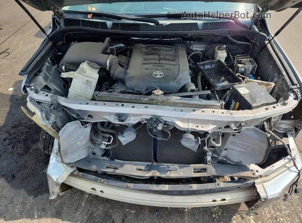 5TFUY5F14JX710583 2018 TOYOTA TUNDRA Silver Սալոնի հետևի տեսք