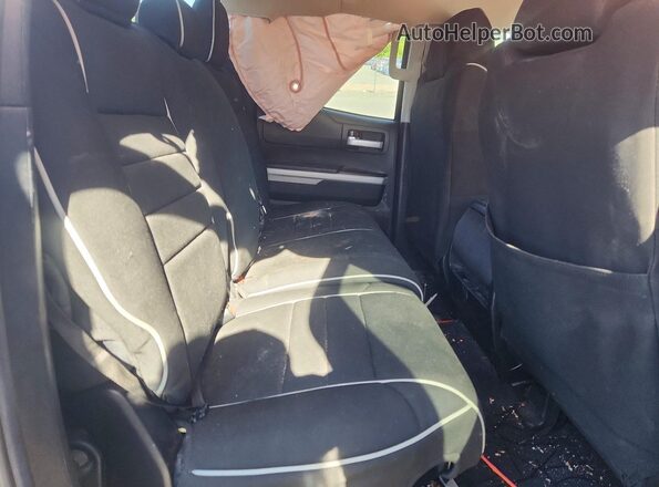 5TFUY5F14KX864356 2019 TOYOTA TUNDRA Black Widok tylnych siedzeń