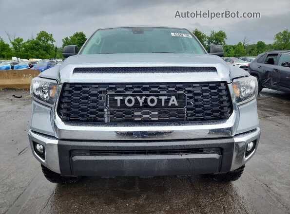 5TFUY5F18MX006293 2021 TOYOTA TUNDRA Gray Вид спереду