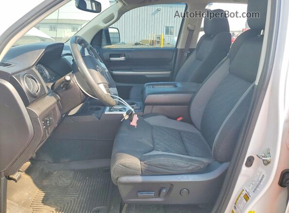 5TFUY5F19GX503552 2016 TOYOTA TUNDRA White Front interior view