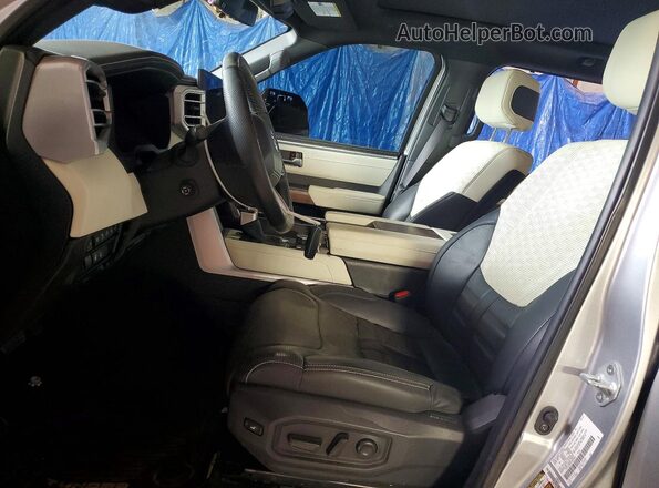 5TFVC5DB5PX024060 2023 TOYOTA TUNDRA Silver Սալոնի դիմացի տեսք