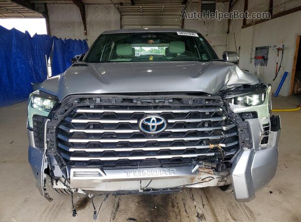 5TFVC5DB5PX024060 2023 TOYOTA TUNDRA Silver Դիմացի տեսք
