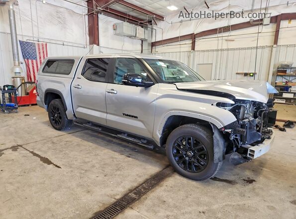 5TFWA5DB0SX271456 2025 TOYOTA TUNDRA Серебряный Передняя правая четверть