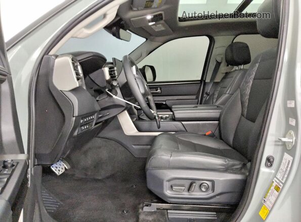 5TFWA5DB6RX230985 2024 TOYOTA TUNDRA Gray Widok wnętrza z przodu