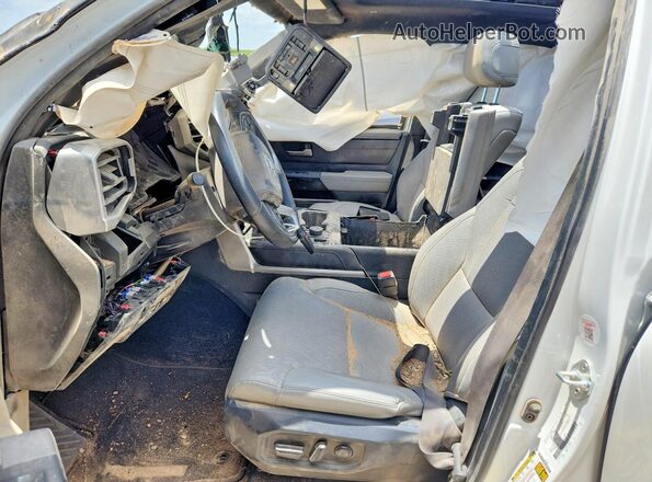 5TFWA5DB6SX244083 2025 TOYOTA TUNDRA White Вид салону спереду