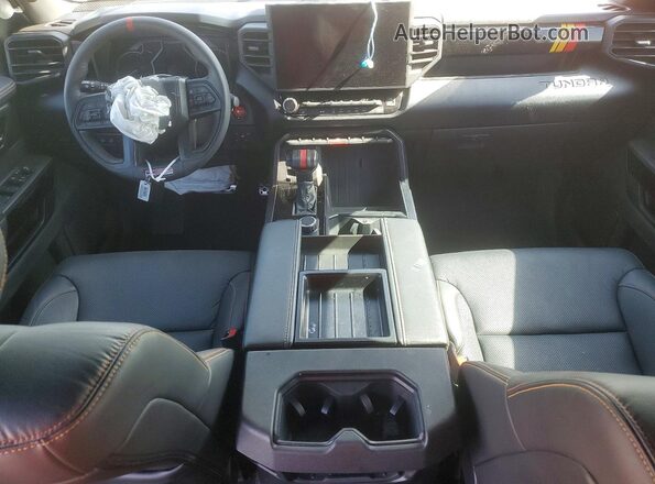 5TFWA5DB8SX240780 2025 TOYOTA TUNDRA Серебряный Вид панели приборов