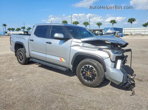 5TFWA5DB8SX240780 2025 TOYOTA TUNDRA Серебряный Передняя правая четверть