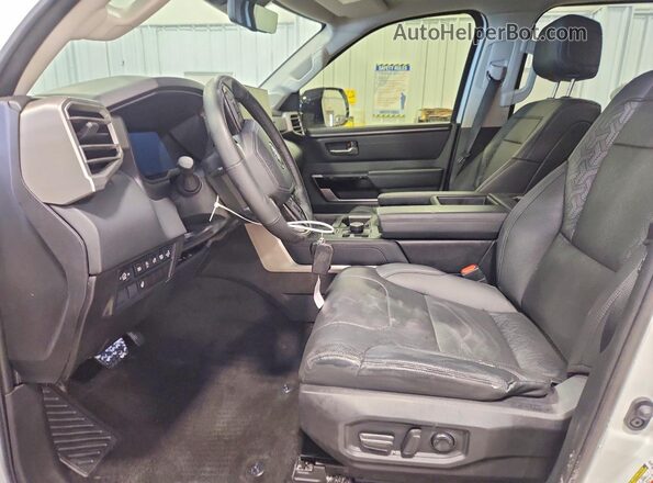 5TFWA5DB9RX184861 2024 TOYOTA TUNDRA White Вид салону спереду