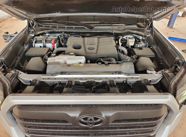 5TFWA5DBXTX361182 2026 TOYOTA TUNDRA Silver Widok wnętrza z tyłu
