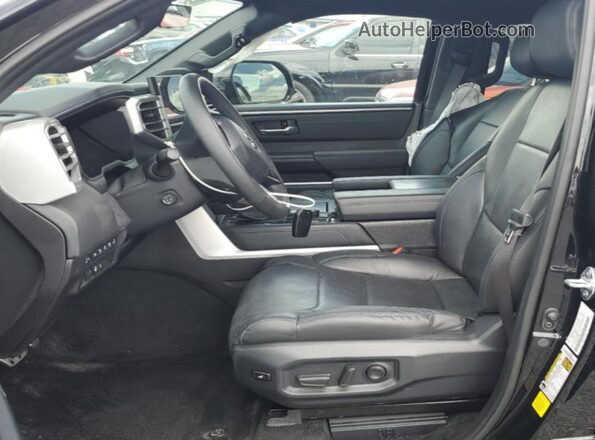 5TFWC5DB1SX105909 2025 TOYOTA TUNDRA Black Вид салону спереду